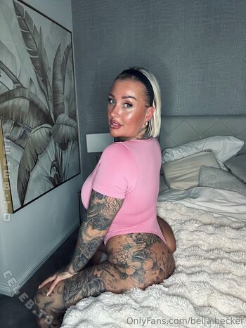 Full leaked Bella becker private photo