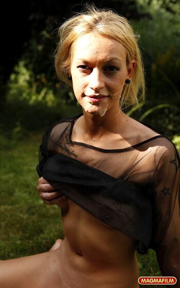 Full leaked Bella blow private photo