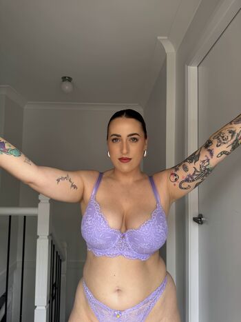 Full leaked Bella davis private photo
