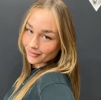Full leaked Bella groves private photo