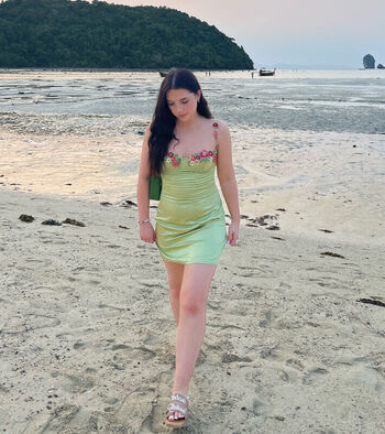Full leaked Bella hill private photo