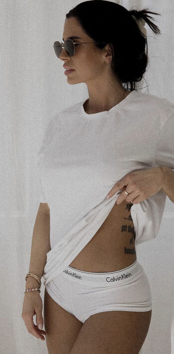Bella Kraus