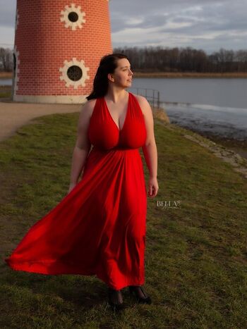 Full leaked Bella mona private photo