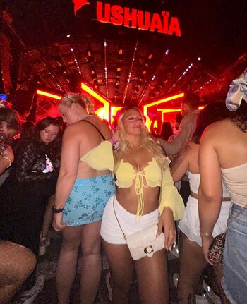 Full leaked Bella thiccc page private photo