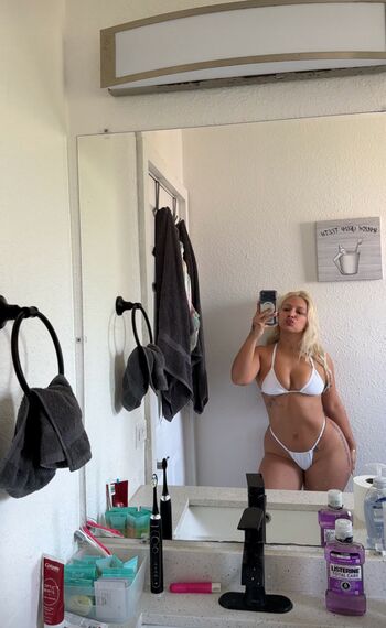 Full leaked Bella thiccc private photo