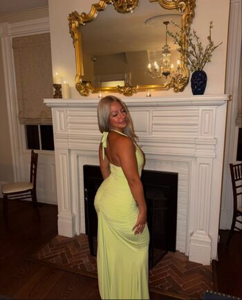 Full leaked Bella thiccc private photo