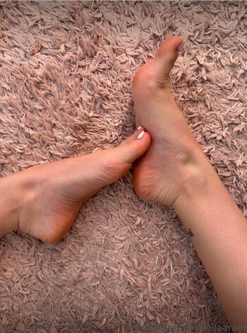 Full leaked Bellaraerae private photo