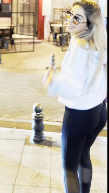 Full leaked Benvivien private photo