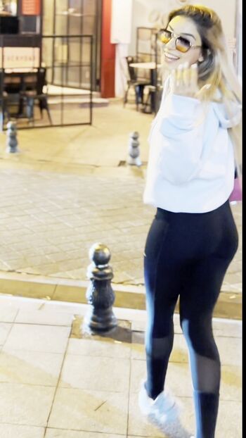 Full leaked Benvivien private photo