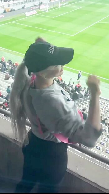 Full leaked Benvivien private photo