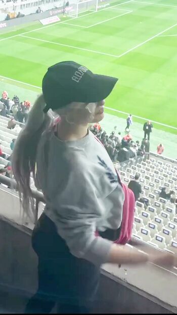 Full leaked Benvivien private photo