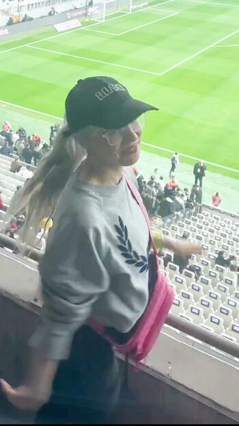 Full leaked Benvivien private photo