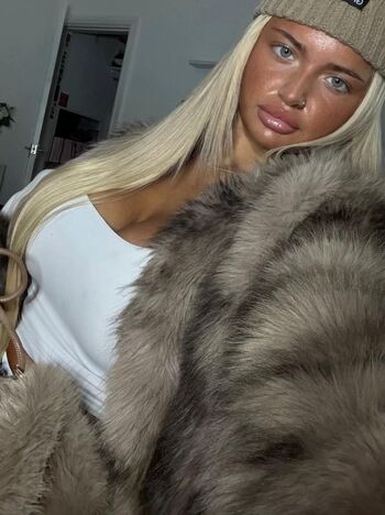 Full leaked Beth gould page private photo