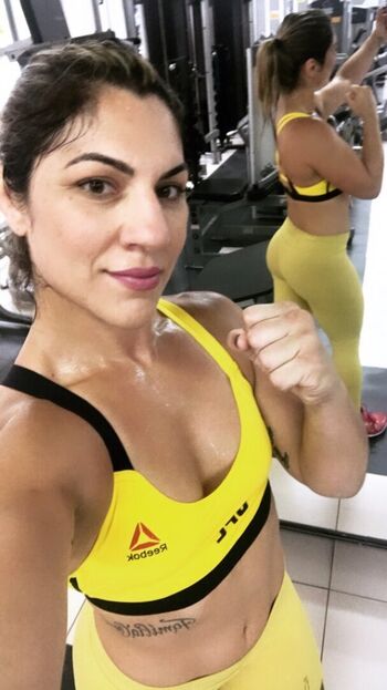 Full leaked Bethe correia private photo