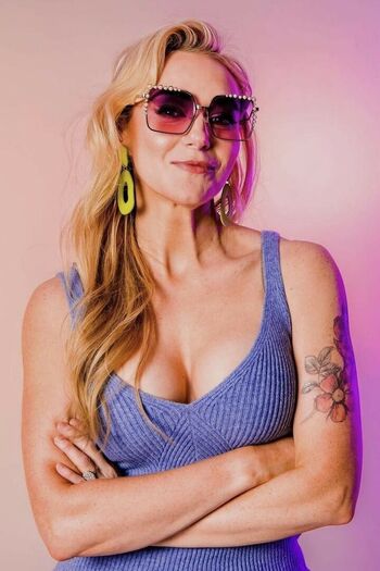 Full leaked Betsy wolfe private photo