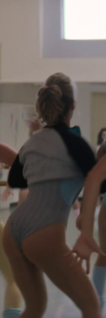 Full leaked Betty gilpin private photo