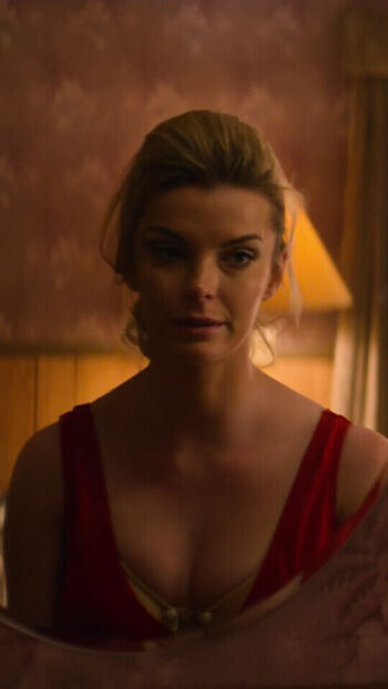 Full leaked Betty gilpin private photo