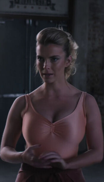 Full leaked Betty gilpin private photo