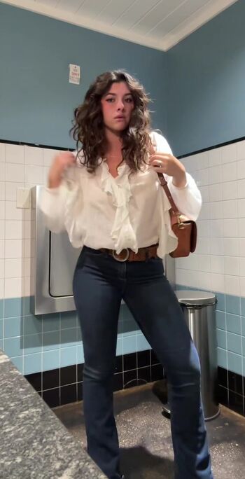 Full leaked Bianca cantando private photo