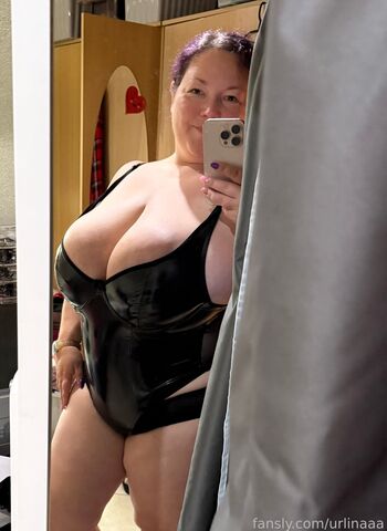Full leaked Bigapplelinaa private photo