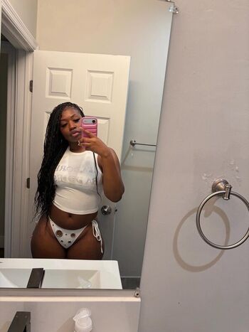 Full leaked Bigbootykyy private photo