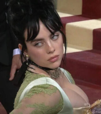 Full leaked Billie eilish  page private photo