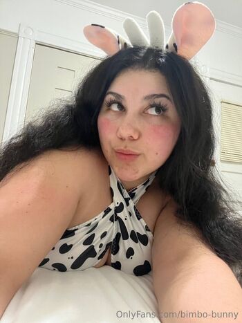 Full leaked Bimbo bunny private photo