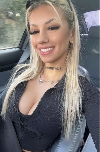 Full leaked Bimmerblondiee  page private photo