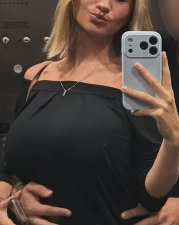 Full leaked Bizzydalechekx private photo