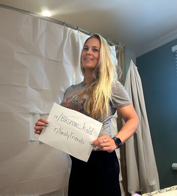 Full leaked Blksnow hold private photo