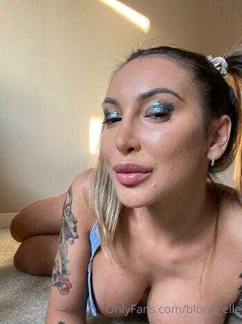 Full leaked Blond elle page private photo