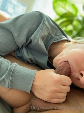 Full leaked Blondeadobo private photo