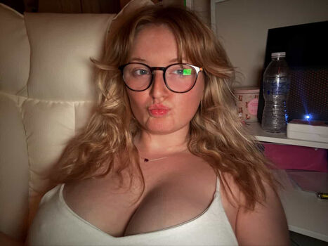 Full leaked Blondeteen private photo