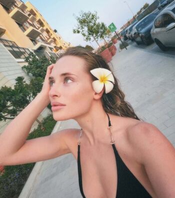 Blondinka Drive Angelina