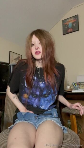 Full leaked Bloomgore private photo