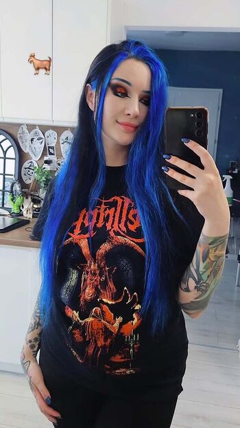 Full leaked Blueastrid private photo