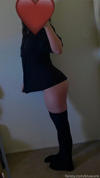 Full leaked Bluwunk private photo