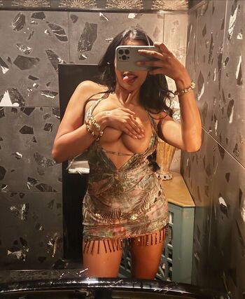 Full leaked Bollywoodtrapqueen page private photo