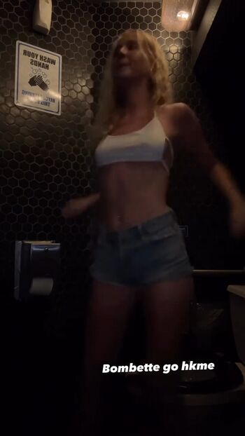 Full leaked Bombette martin private photo