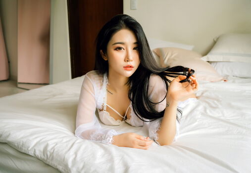 Full leaked Bomi private photo