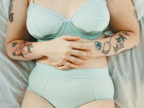 Boobsweat