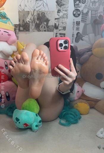 Full leaked Bookwormbunni private photo