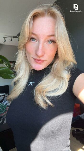 Full leaked Bootyblondy private photo