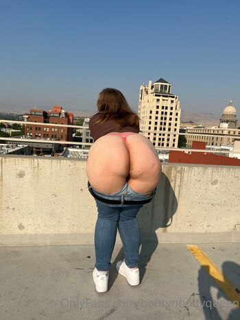 Full leaked Bootynbodyqueen private photo