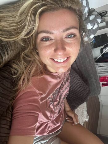 Full leaked Bouncing angel private photo