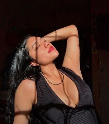 Bratz gótica culona