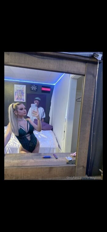 Full leaked Breezybabes private photo