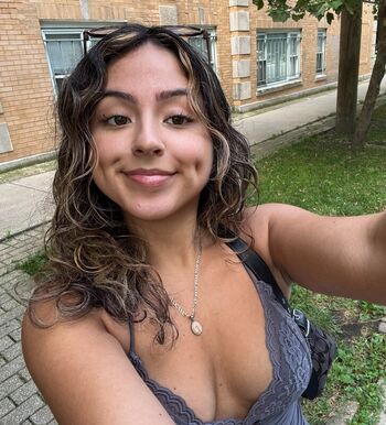 Full leaked Bretaneee page private photo
