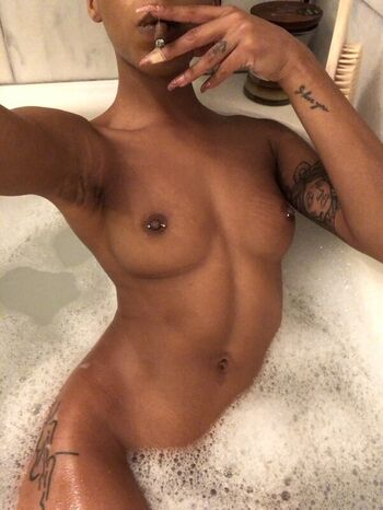 Full leaked Bria backwoods page private photo