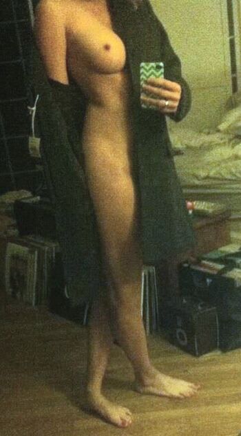 Full leaked Brie larson page private photo